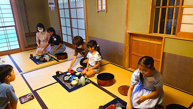 NEW講座「イスとテーブルで楽しむ煎茶道」