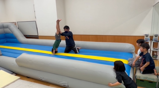 エムズスポーツクラブ体育教室に「アクロバットクラス」新規開講決定！