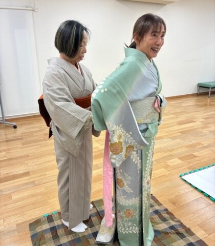 『楽しく美しくきもの着付け』教室に潜入！！（12/22）