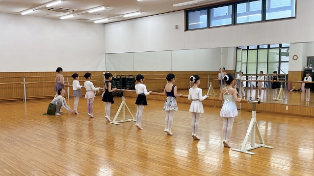 【NEW】たのしく学べる♪こどもバレエ