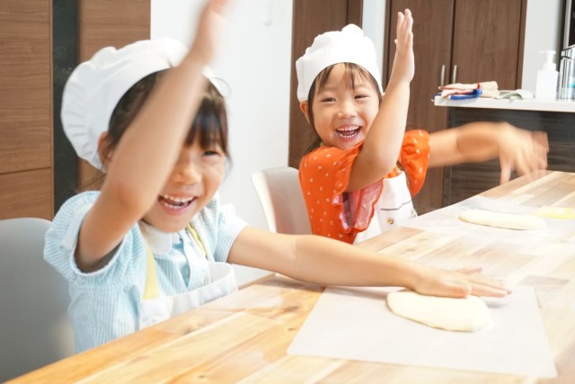 【日々のパン】みんなで食べよう！ハートのシュガーバター